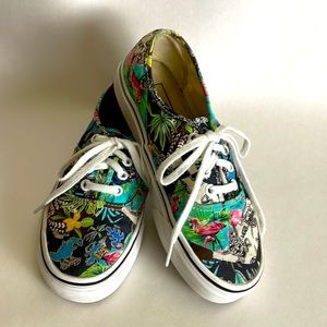 VANS•FLAMINGO•PIRATE SKULL•DINOSAUR•WOMENS 6 / MENS 4.5